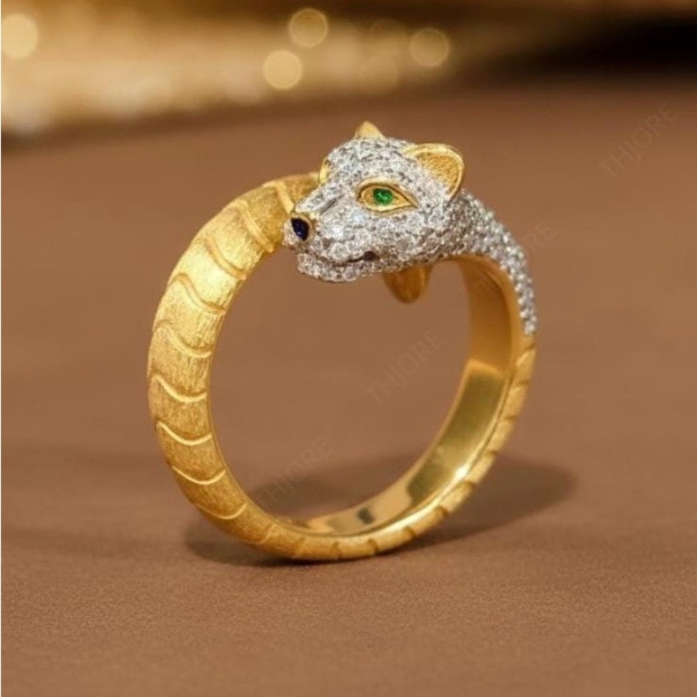 Gold Panther/ leopard Ring with Green Eyes Women Jewelry